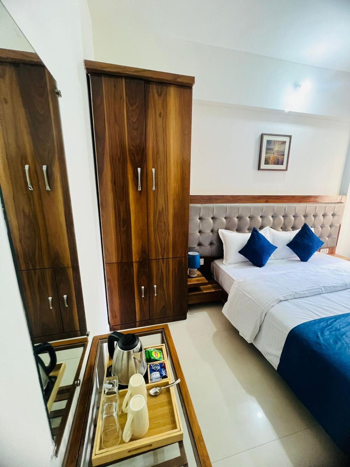 Luna Spaces- Near Mumbai International Airport Exteriör bild